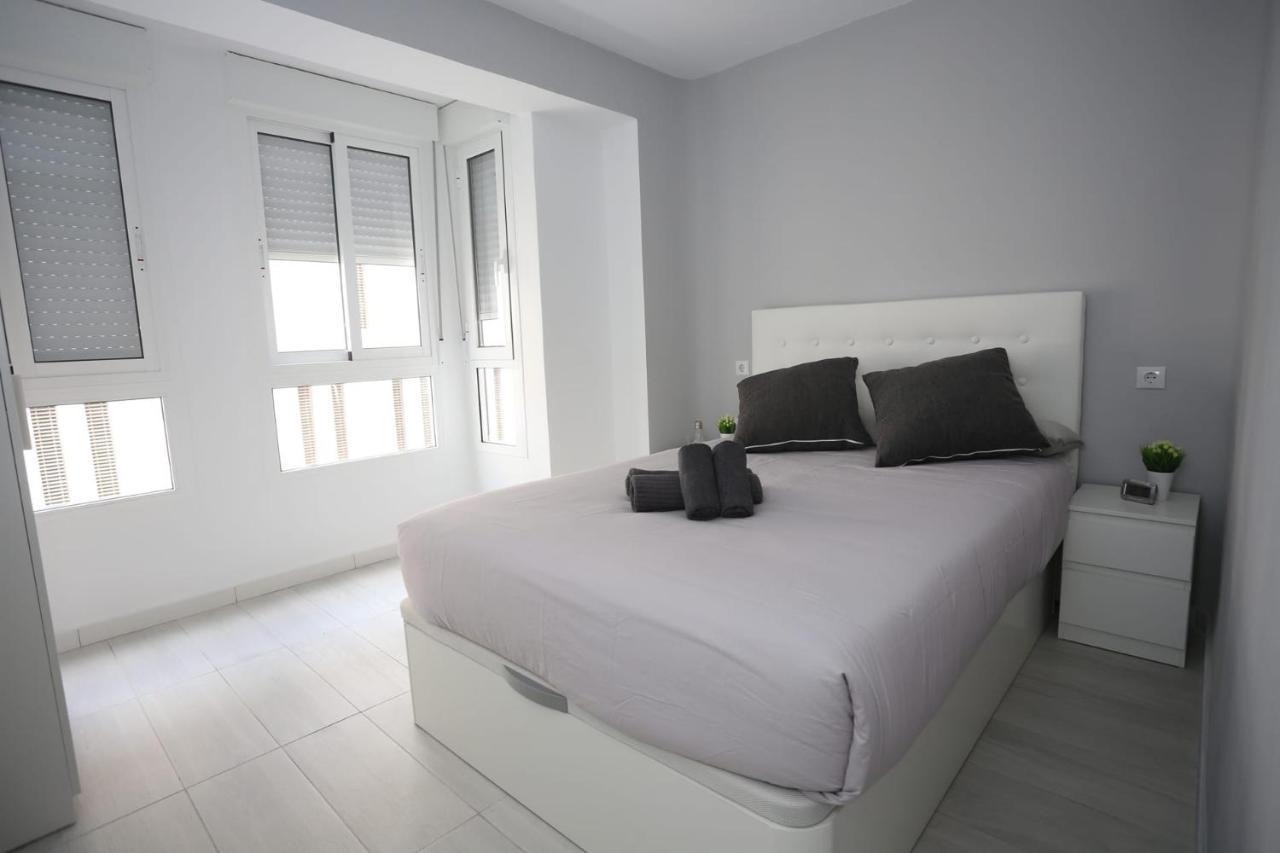 Apartamentos Navas GAM Alicante Exterior foto